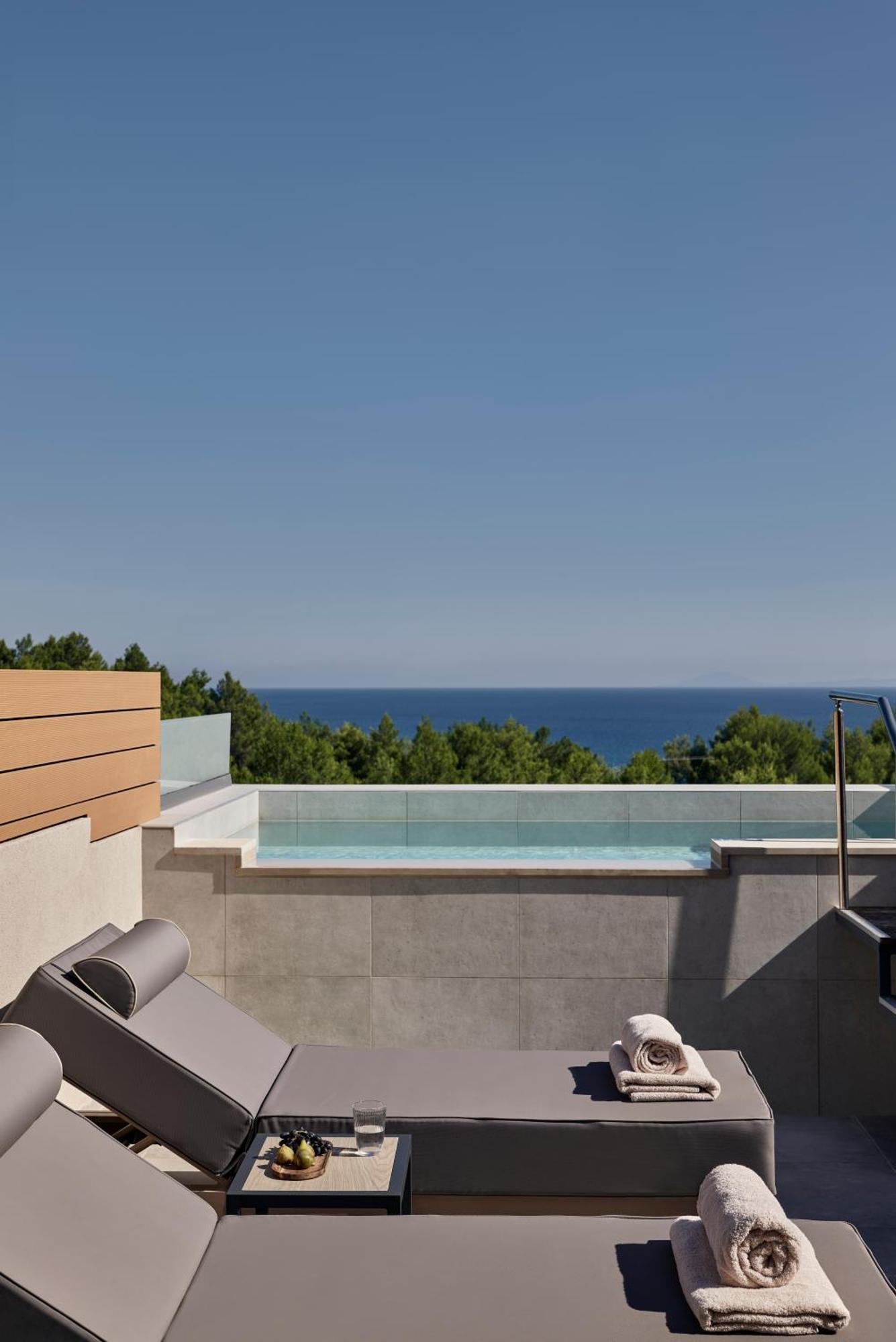 Celestial All Suites Afrato Luaran gambar