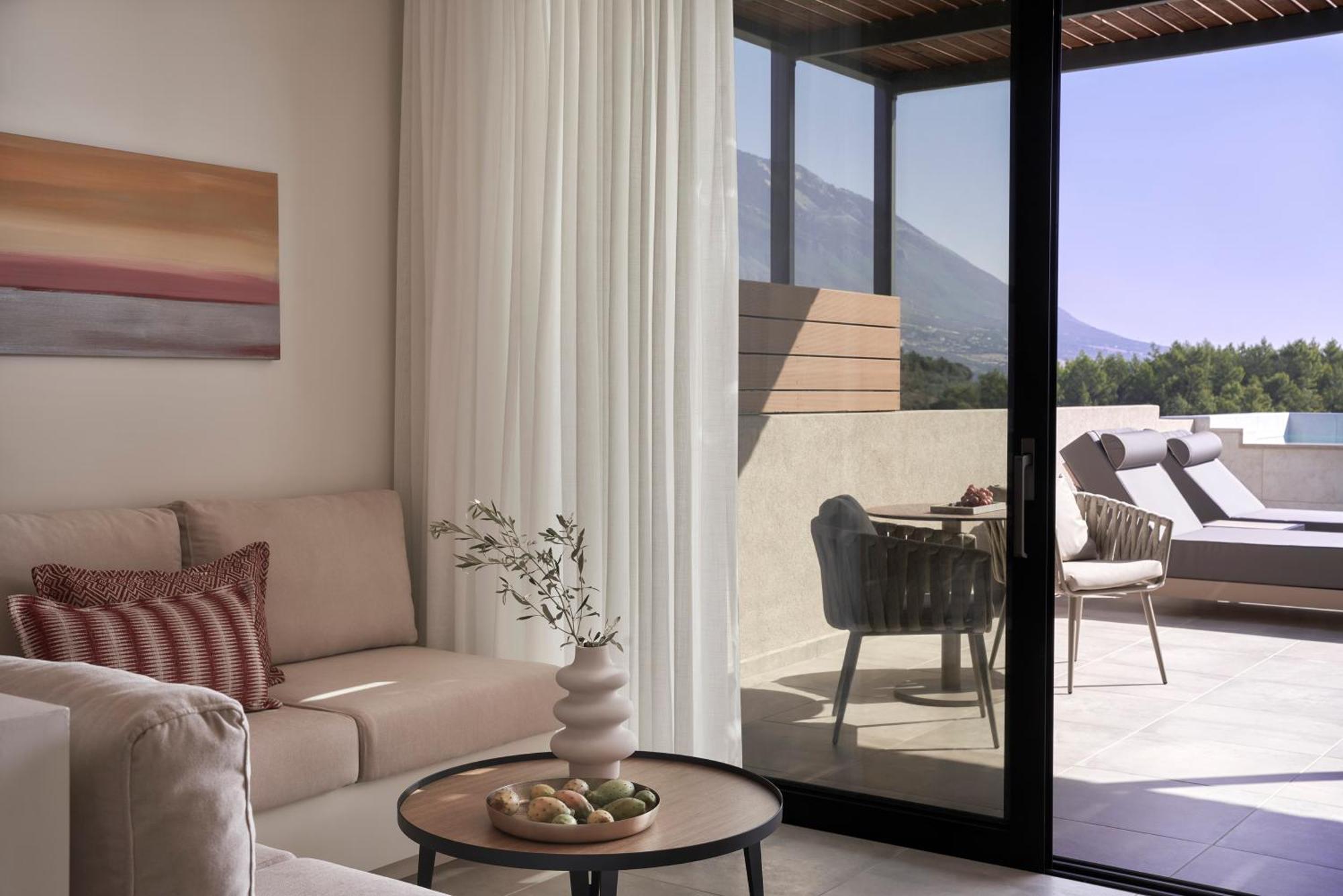 Celestial All Suites Afrato Bilik gambar